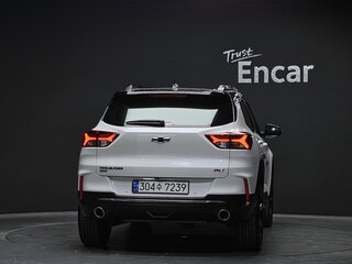 2022 Chevrolet TrailBlazer III, белый, 1850000 рублей, вид 4