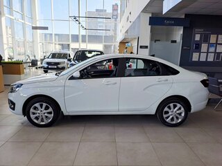 2026 Lada (ВАЗ) Vesta I Рестайлинг (NG), белый, 1815900 рублей, вид 2
