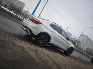 2017 BMW X6 30d II (F16), белый, 4000000 рублей, вид 5
