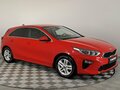 2020 Kia Ceed III, красный, 1850000 рублей - вид 2