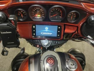 2018 Harley-Davidson CVO Street Glide, оранжевый, 1970000 рублей, вид 5