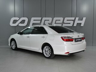 2016 Toyota Camry VII (XV50) Рестайлинг, белый, 2349000 рублей, вид 2