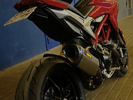 2016 Ducati Hypermotard, красный, 990000 рублей, вид 3