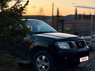 2011 Nissan Pathfinder III Рестайлинг, чёрный, 900000 рублей, вид 2