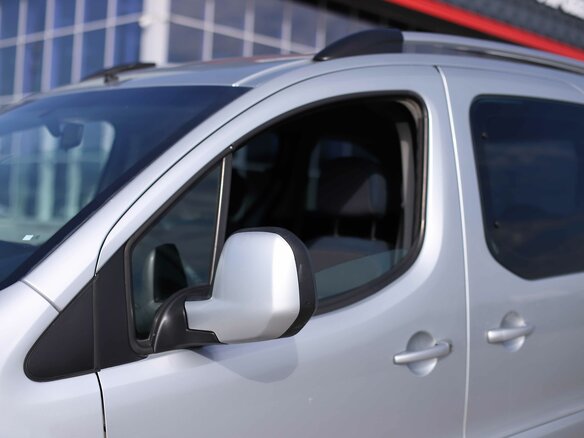 2011 Citroen Berlingo II, серебристый, 584684 рублей - вид 8