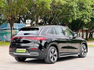 2024 Mercedes-Benz EQE 500, чёрный, 5806983 рублей, вид 4
