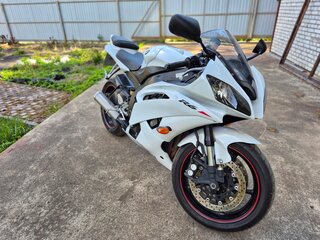 2010 Yamaha YZF-R6, белый, 575000 рублей, вид 1