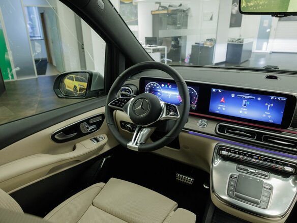 2026 Mercedes-Benz V-Класс Extra Long 300 d экстра длинный III (W447) Рестайлинг 2, серый, 14900000 рублей - вид 20