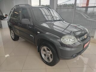 2011 Chevrolet Niva I Рестайлинг, коричневый, 358000 рублей, вид 2