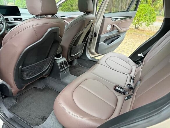 2022 BMW X1 Long 20Li sDrive II (F48) Рестайлинг, бежевый, 1830000 рублей - вид 11