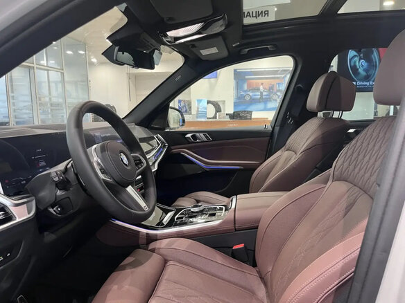 2025 BMW X5 40i IV (G05/G18) Рестайлинг, белый, 15290000 рублей - вид 9