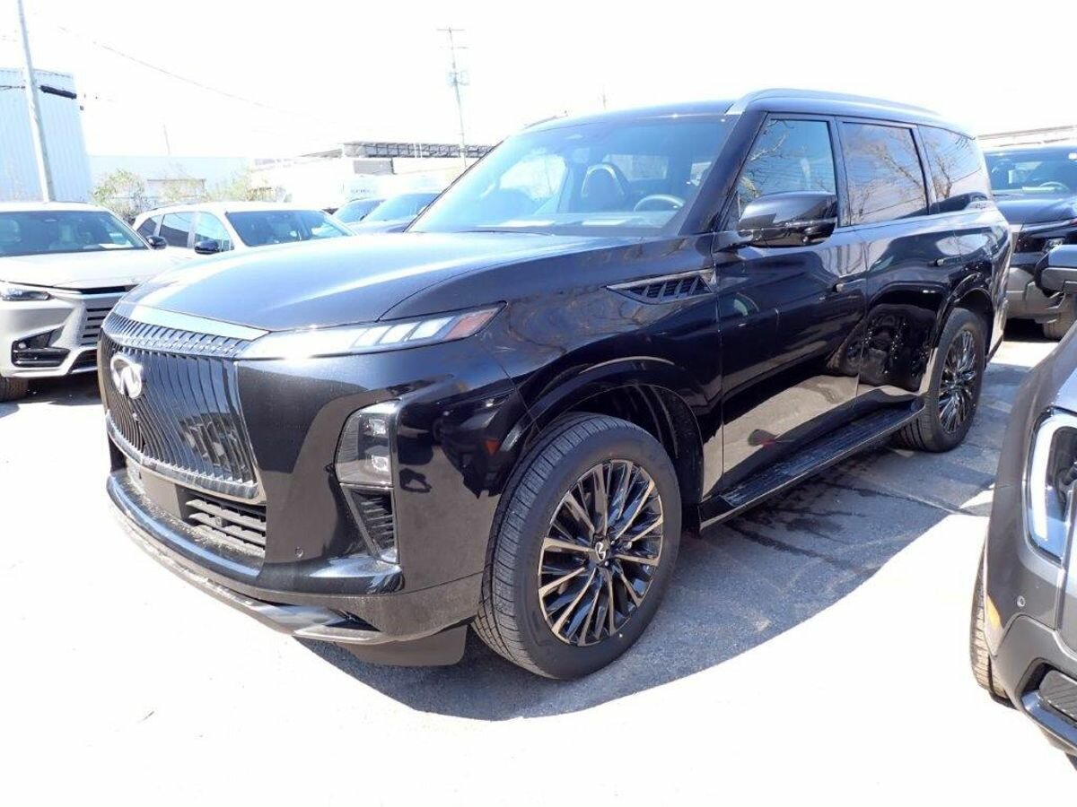 Открыть фотографии: Infiniti QX80 II