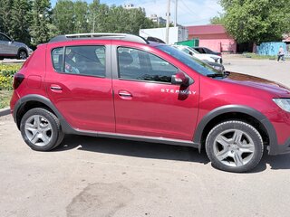 2018 Renault Sandero Stepway II Рестайлинг, красный, 1050000 рублей, вид 2