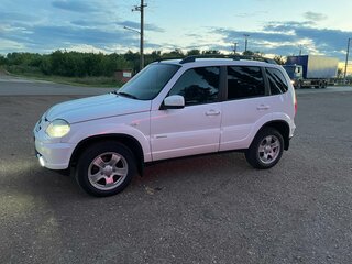 2012 Chevrolet Niva I Рестайлинг, белый, 495000 рублей, вид 5