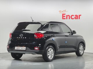 2022 Hyundai Venue I, чёрный, 1900000 рублей, вид 3