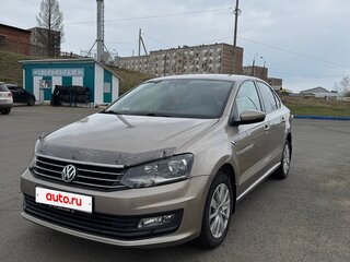 2016 Volkswagen Polo V Рестайлинг, бежевый, 900000 рублей, вид 1