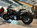 2024 Harley-Davidson Fat Bob, серый, 3450000 рублей - вид 3