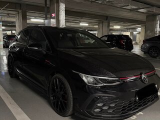 2022 Volkswagen Golf GTI VIII, чёрный, 3100000 рублей, вид 3