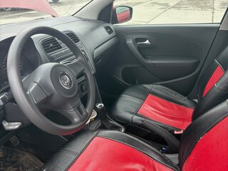 2011 Volkswagen Polo V, красный, 619000 рублей, вид 5