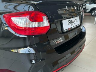 2026 Lada (ВАЗ) Granta Sportline I Рестайлинг, чёрный, 1409000 рублей, вид 5
