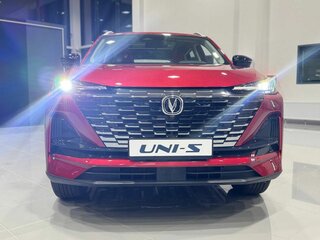 2025 Changan UNI-S I, красный, 3179900 рублей, вид 1