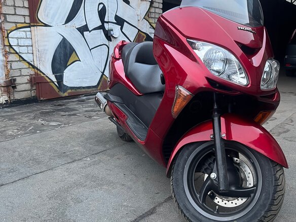 2004 Honda Forza, красный, 189000 рублей