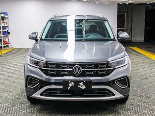 2023 Volkswagen Tayron I Рестайлинг, серебристый, 2400017 рублей, вид 2