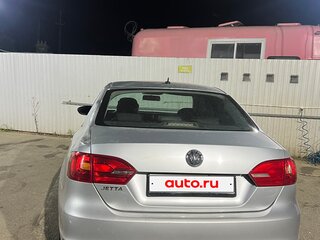 2013 Volkswagen Jetta VI, серебристый, 1000000 рублей, вид 5