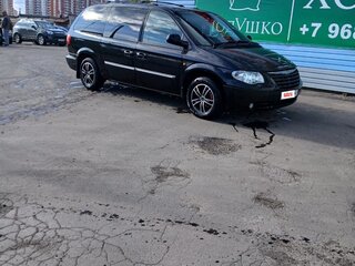 2004 Chrysler Voyager IV Рестайлинг, чёрный, 650000 рублей, вид 2