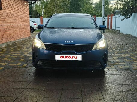 2021 Kia Rio IV Рестайлинг, синий, 1760000 рублей, вид 3