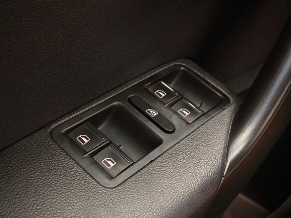 2019 Volkswagen Polo V Рестайлинг, бежевый, 949000 рублей - вид 20