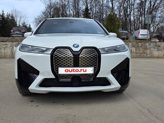 2022 BMW iX xDrive40 I (I20), белый, 6199000 рублей, вид 2