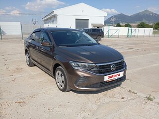 2021 Volkswagen Polo VI, коричневый, 1429384 рублей, вид 2