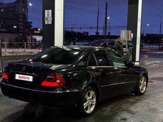 2003 Mercedes-Benz E-Класс 320 III (W211, S211), чёрный, 580000 рублей, вид 4