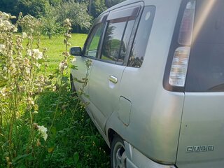 2001 Nissan Cube I Рестайлинг (Z10), серый, 110000 рублей, вид 4