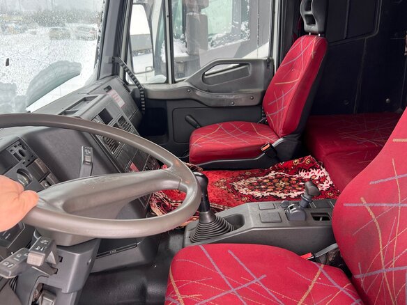 2009 Iveco Trakker, белый, 2580000 рублей - вид 6