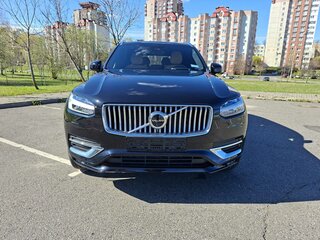 2023 Volvo XC90 II Рестайлинг 1, чёрный, 4730000 рублей, вид 3