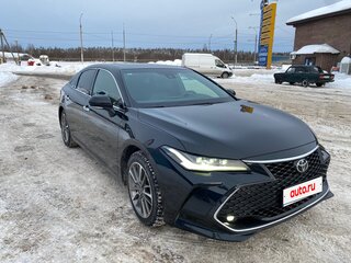 2022 Toyota Avalon V, чёрный, 3800000 рублей, вид 1