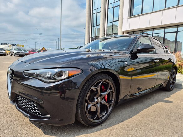 2023 Alfa Romeo Giulia II (952) Рестайлинг, чёрный, 4199000 рублей