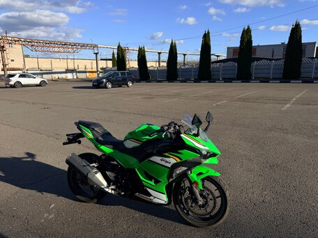 2025 Kawasaki Ninja 500, зелёный, 850000 рублей, вид 1