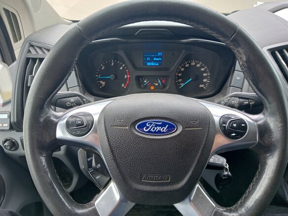 2017 Ford Transit, серебристый, 2250000 рублей - вид 4