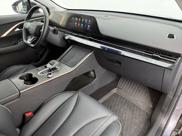 2024 Omoda C5 I, серый, 2100000 рублей - вид 11