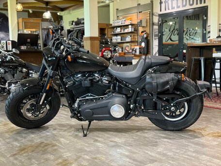 2021 Harley-Davidson Fat Bob, чёрный, 2150000 рублей, вид 5
