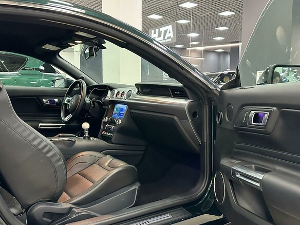 2018 Ford Mustang Bullitt VI Рестайлинг, зелёный, 6900000 рублей - вид 4