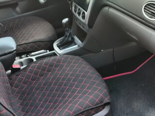2010 Ford Focus II Рестайлинг, серебристый, 810000 рублей, вид 5
