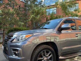 2014 Lexus LX 570 III Рестайлинг, серый, 4000000 рублей, вид 4