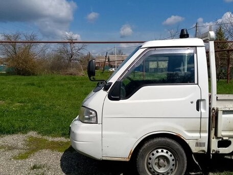 2001 Mitsubishi Delica, белый, 750000 рублей, вид 4