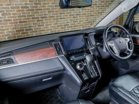 2022 Mitsubishi Delica D:5 I Рестайлинг, серебристый - вид 8