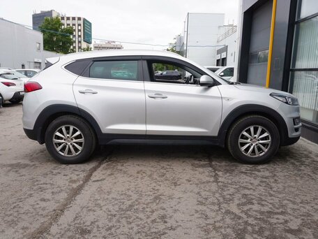 2019 Hyundai Tucson III Рестайлинг, серебристый, 1963000 рублей, вид 4