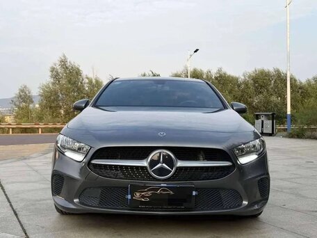 2020 Mercedes-Benz A-Класс 180 IV (W177), серый, 2155000 рублей, вид 2